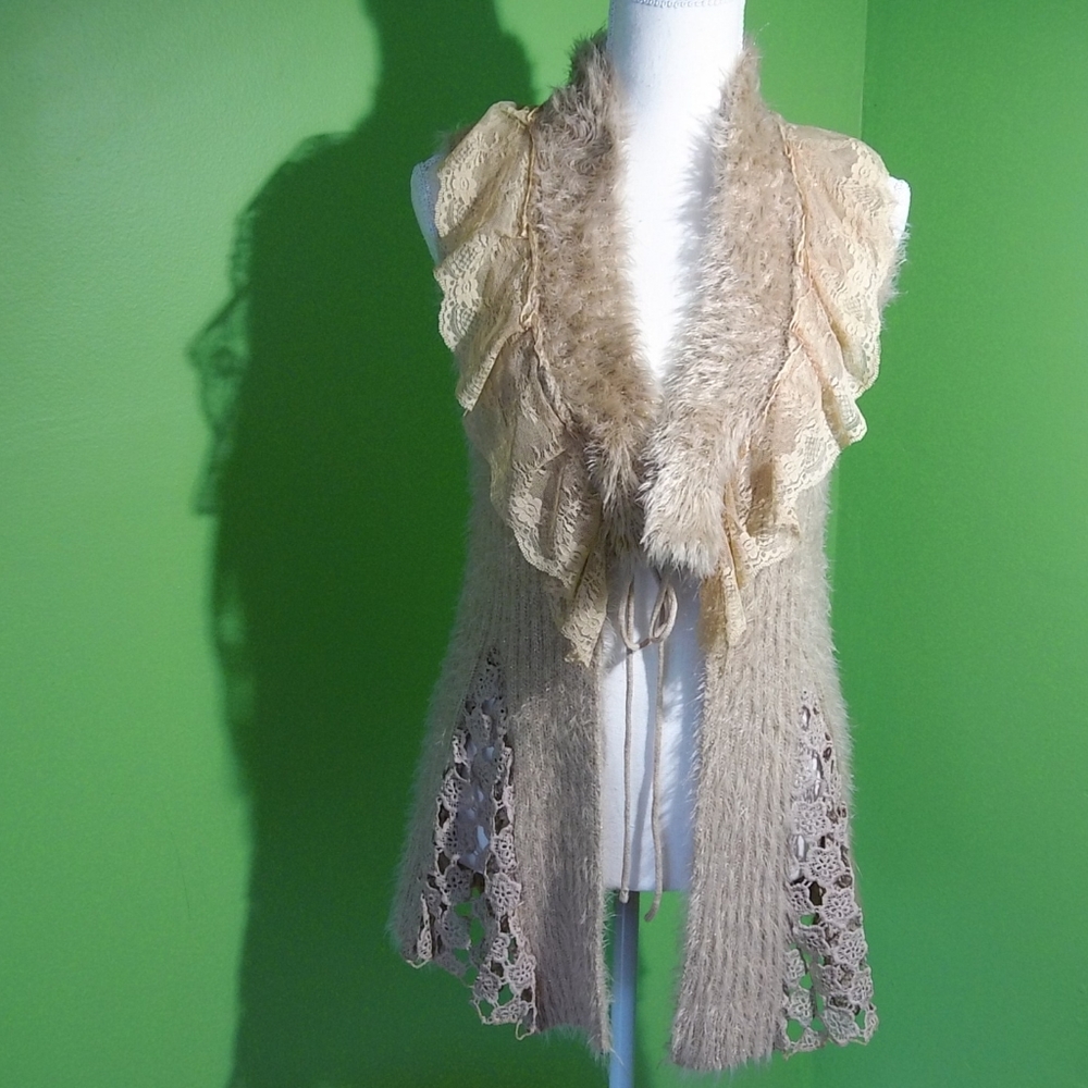 Lady Bug Fashion Tan Crochet Sweater Vest - Picture 4 of 7